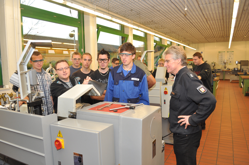 tl_files/azubish/bbz2/Berufsbildungstag, Handwerk 3.JPG